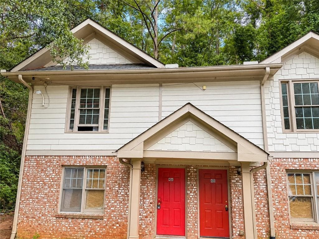 2 bedroom, 2 bathroom, 1,178 sq ft townhouse for sale at 1660 Stanton Rd 4B, Atlanta, GA 30311