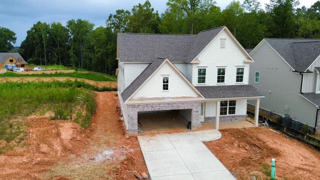 4 bedroom, 4 bathroom, 3,014 sq ft single family residence for sale at 5667 Evelyn Lane, Flowery Branch, GA 30542 — photo 2