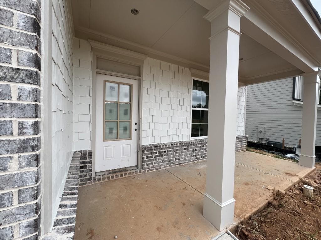4 bedroom, 4 bathroom, 3,014 sq ft single family residence for sale at 5667 Evelyn Lane, Flowery Branch, GA 30542 — photo 3