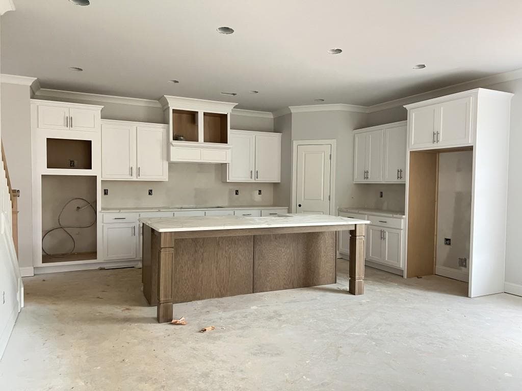 4 bedroom, 4 bathroom, 3,014 sq ft single family residence for sale at 5667 Evelyn Lane, Flowery Branch, GA 30542 — photo 9