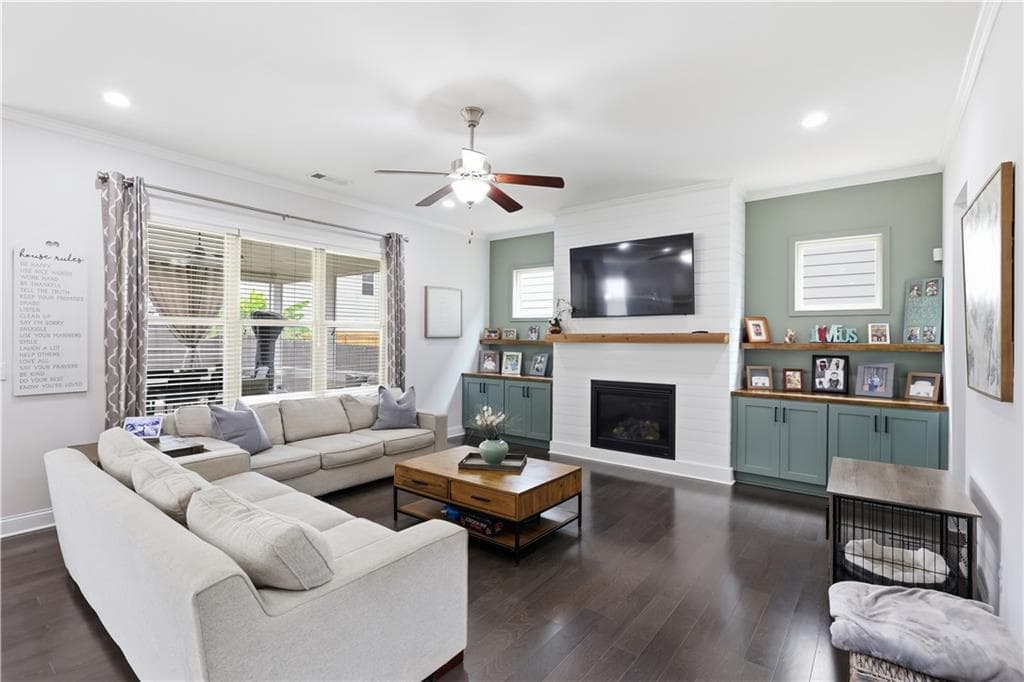4 bedroom, 4 bathroom, 3,385 sq ft single family residence for sale at 2438 Colby Court, Snellville, GA 30078 — photo 4