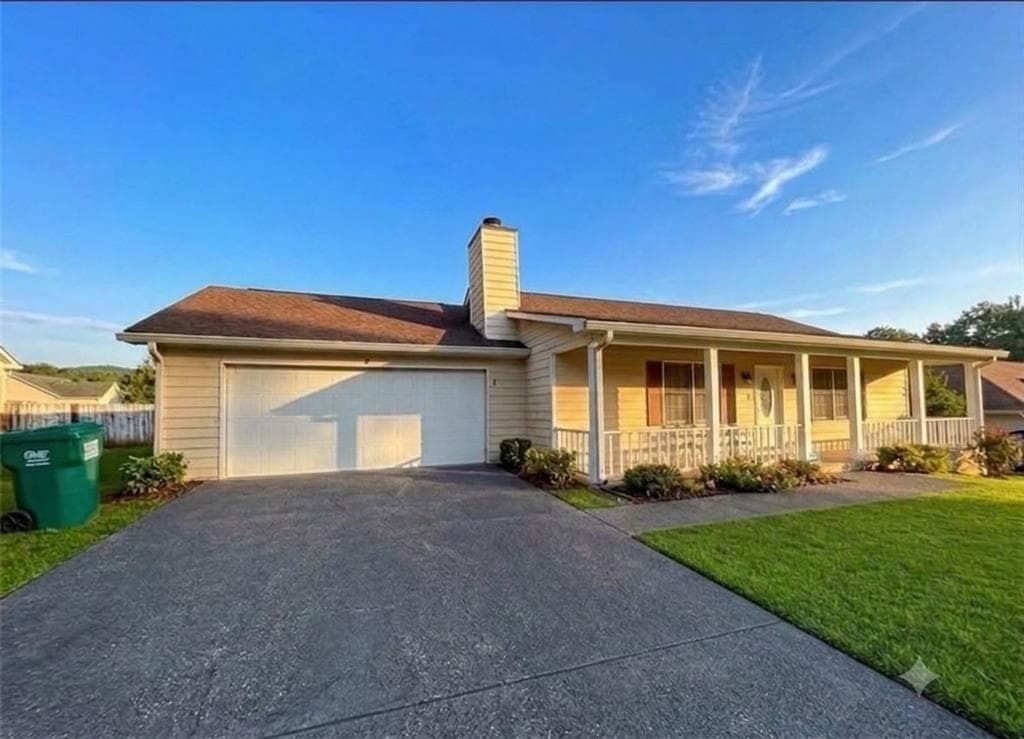 3 bedroom, 2 bathroom, 1,382 sq ft single family residence for sale at 4311 SE Derbyshire Trace, Conyers, GA 30094