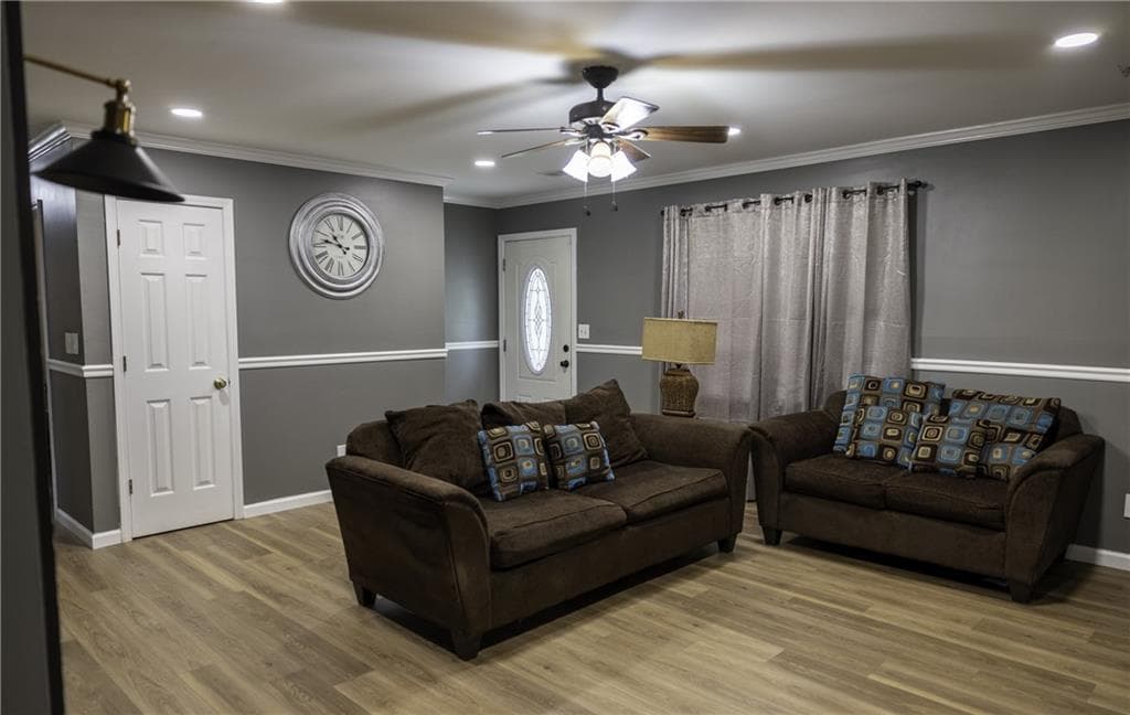3 bedroom, 2 bathroom, 1,382 sq ft single family residence for sale at 4311 SE Derbyshire Trace, Conyers, GA 30094 — photo 4