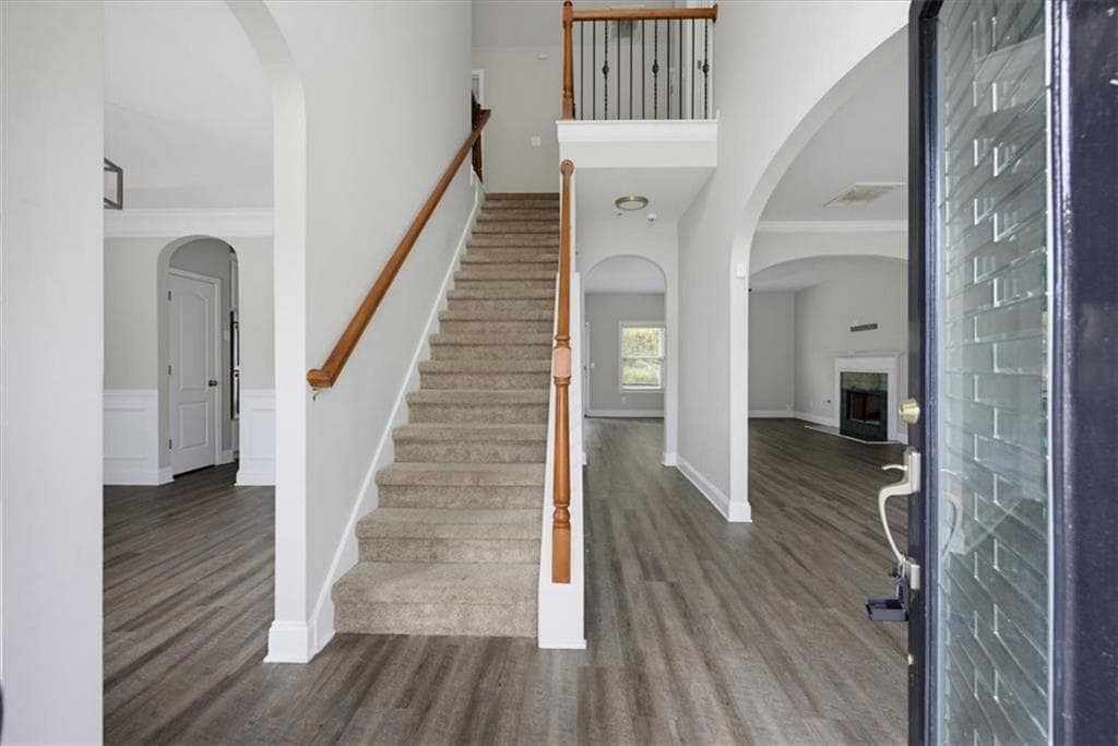 4 bedroom, 3 bathroom, 2,951 sq ft single family residence for sale at 4071 Lucas Lane, Ellenwood, GA 30294 — photo 4