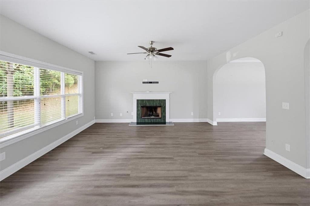4 bedroom, 3 bathroom, 2,951 sq ft single family residence for sale at 4071 Lucas Lane, Ellenwood, GA 30294 — photo 9
