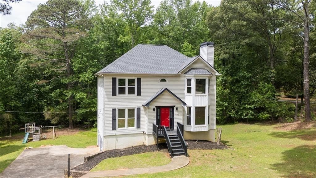 3 bedroom, 3 bathroom, 2,503 sq ft single family residence under contract at 105 Stafford Court, Fayetteville, GA 30215 — photo 6