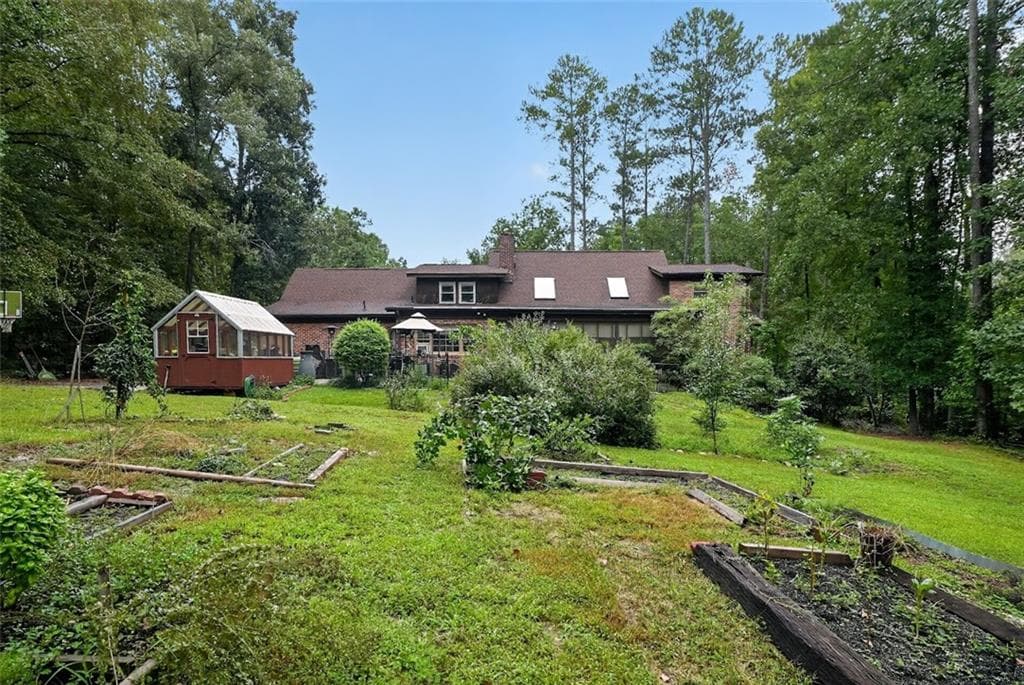 4 bedroom, 3 bathroom, 3,328 sq ft single family residence for sale at 370 Devilla Trace, Fayetteville, GA 30214 — photo 2