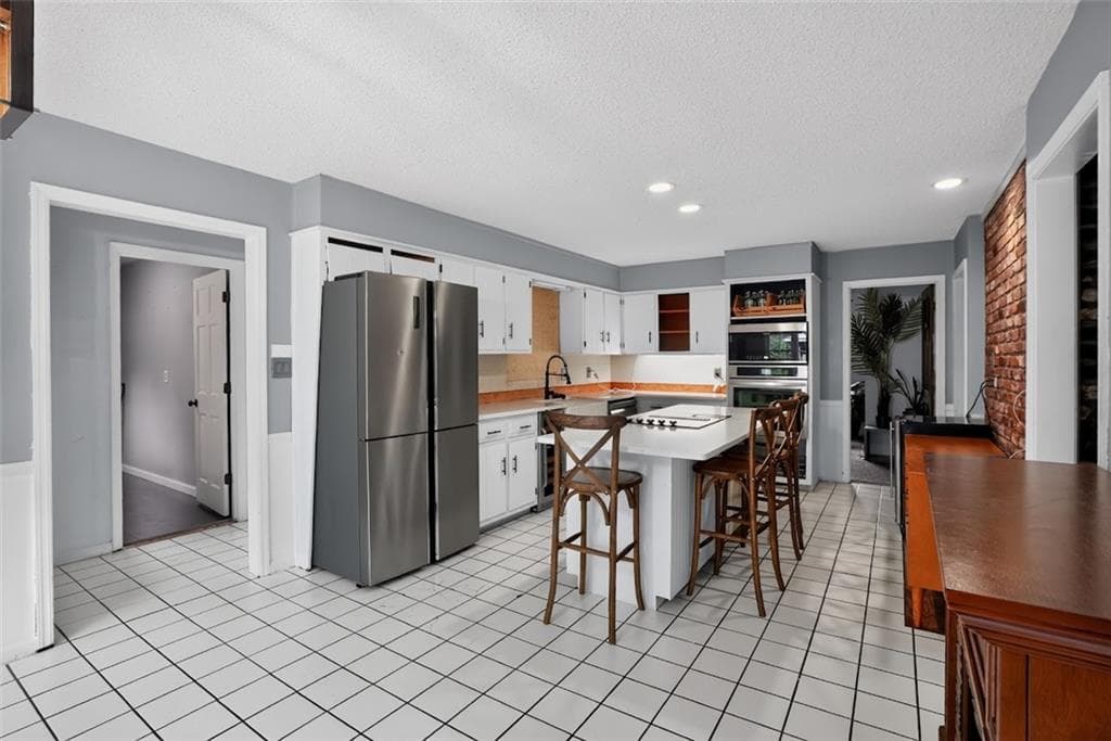 4 bedroom, 3 bathroom, 3,328 sq ft single family residence for sale at 370 Devilla Trace, Fayetteville, GA 30214 — photo 8