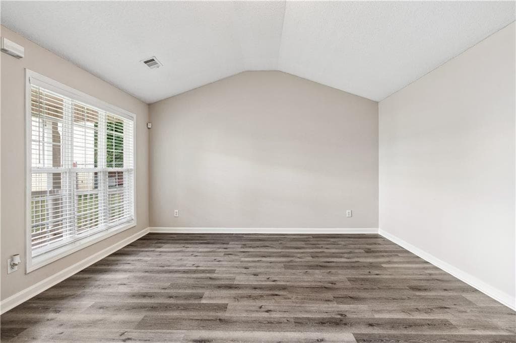 3 bedroom, 3 bathroom, 2,843 sq ft single family residence for rent at 5849 Amerson Lane, Ellenwood, GA 30294 for $2,400 a month — photo 6