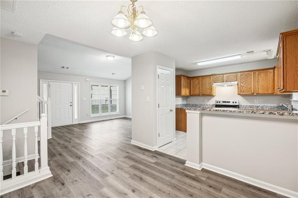 3 bedroom, 3 bathroom, 2,843 sq ft single family residence for rent at 5849 Amerson Lane, Ellenwood, GA 30294 for $2,400 a month — photo 9