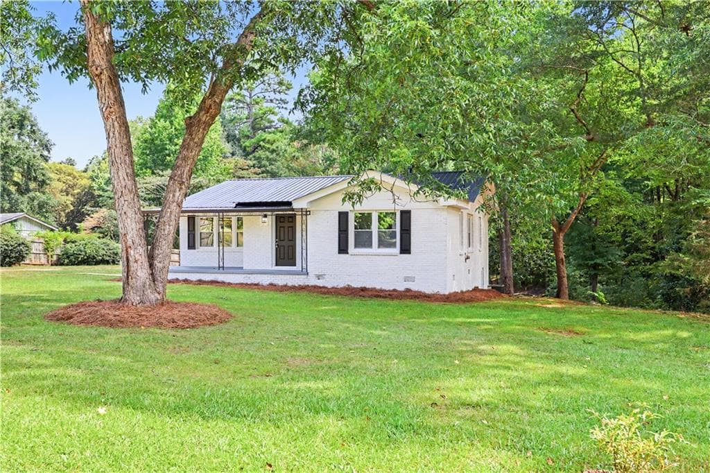 3 bedroom, 2 bathroom, 1,398 sq ft single family residence for sale at 25 Mimosa Road, Covington, GA 30016 — photo 2