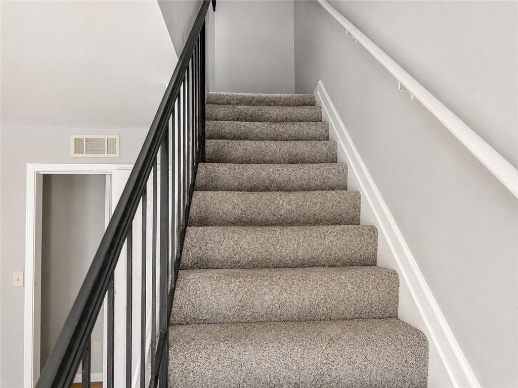 1 bedroom, 2 bathroom, 972 sq ft townhouse for sale at 1660 Stanton Rd 3E, Atlanta, GA 30311 — photo 10