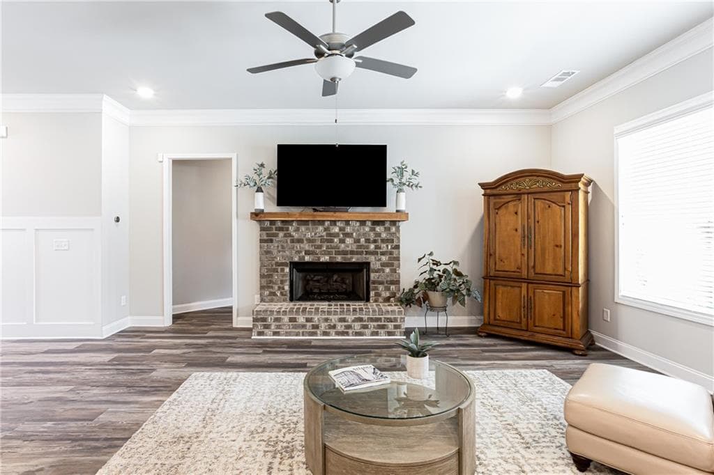 4 bedroom, 3 bathroom, 2,773 sq ft single family residence for sale at 161 Parkers Place, Hoschton, GA 30548 — photo 9