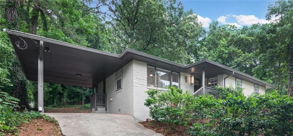 3 bedroom, 2 bathroom, 1,299 sq ft single family residence for sale at 2918 Santa Monica Drive, Decatur, GA 30032