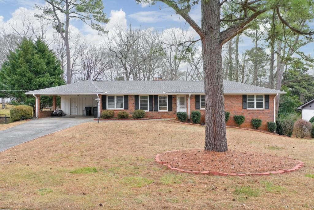 3 bedroom, 2 bathroom, 1,491 sq ft single family residence for rent at 1055 Tuxedo Drive, Roswell, GA 30075 for $2,700 a month