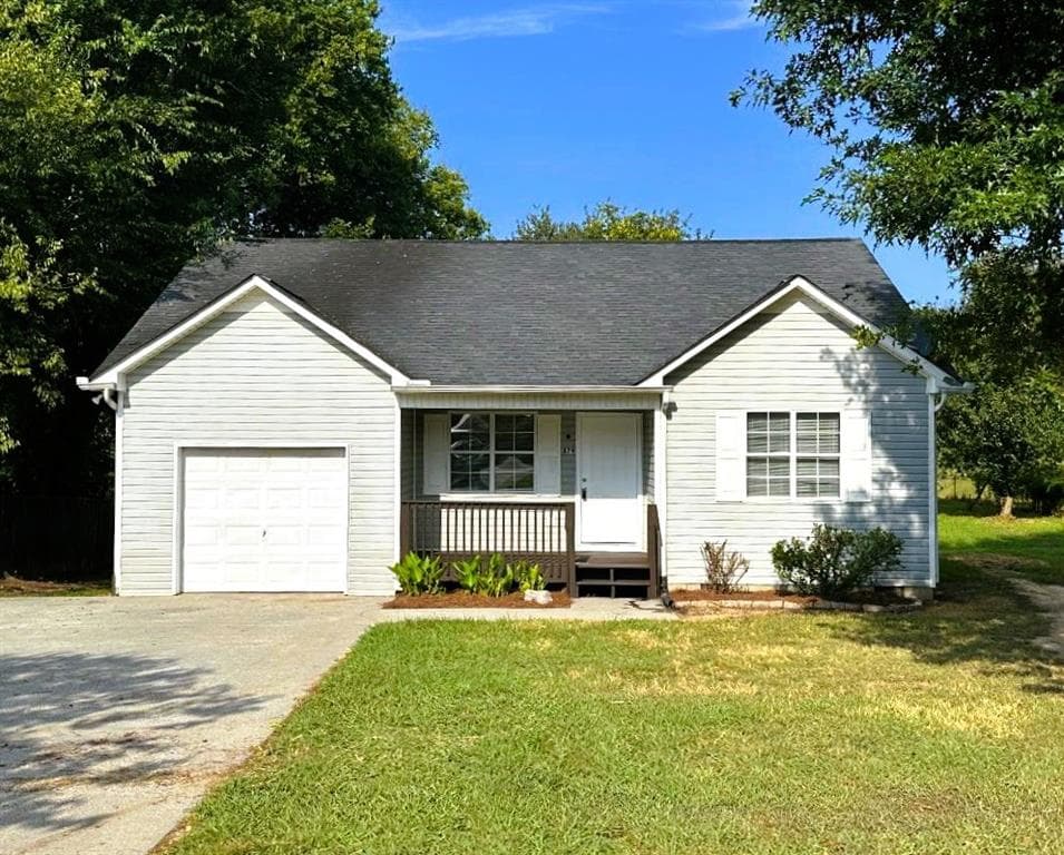 3 bedroom, 2 bathroom, 1,112 sq ft single family residence under contract at 879 Buck Boulevard, Calhoun, GA 30701