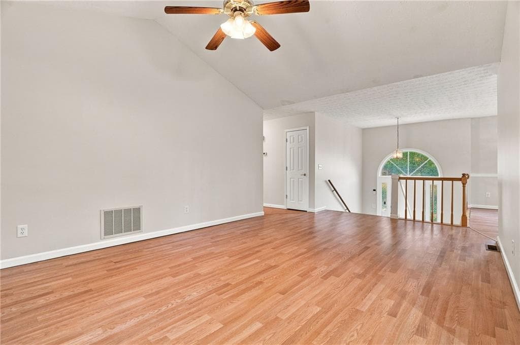 4 bedroom, 3 bathroom, 2,165 sq ft single family residence for sale at 6715 Dogwood Point Lane, Tucker, GA 30084 — photo 8