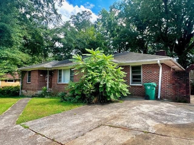 5 bedroom, 3 bathroom, 2,375 sq ft single family residence for rent at 1315 Snapfinger Road, Decatur, GA 30032 for $2,295 a month — photo 1 of 13