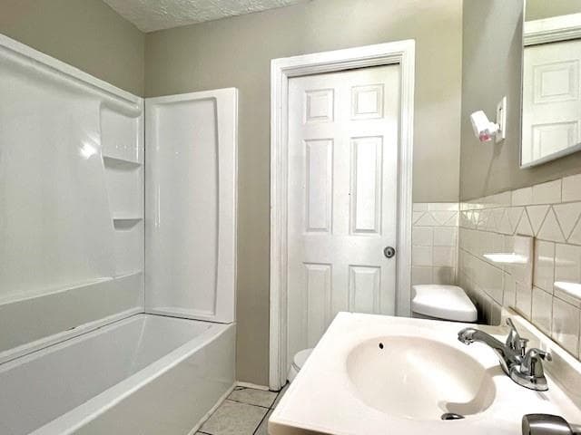 5 bedroom, 3 bathroom, 2,375 sq ft single family residence for rent at 1315 Snapfinger Road, Decatur, GA 30032 for $2,295 a month — photo 6