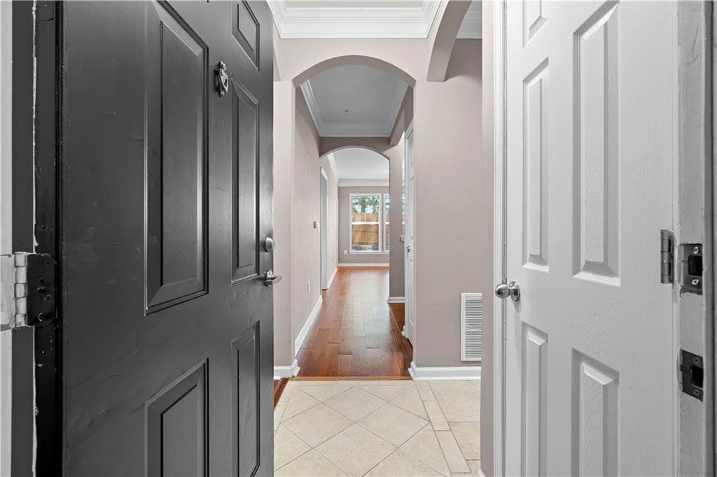 2 bedroom, 2 bathroom, 1,168 sq ft condominium for sale at 1850 Cotillion Drive 1006, Atlanta, GA 30338 — photo 3