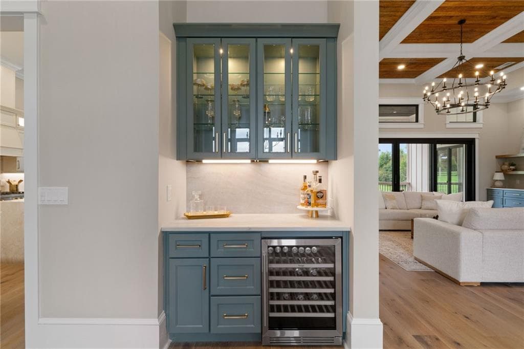 5 bedroom, 5 bathroom, 5,614 sq ft single family residence for sale at 1020 West Court, Canton, GA 30115 — photo 7