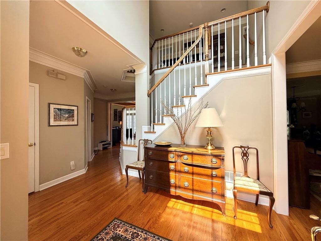 5 bedroom, 5 bathroom, 4,249 sq ft single family residence under contract at 2667 Dunhaven Court, Snellville, GA 30078 — photo 4