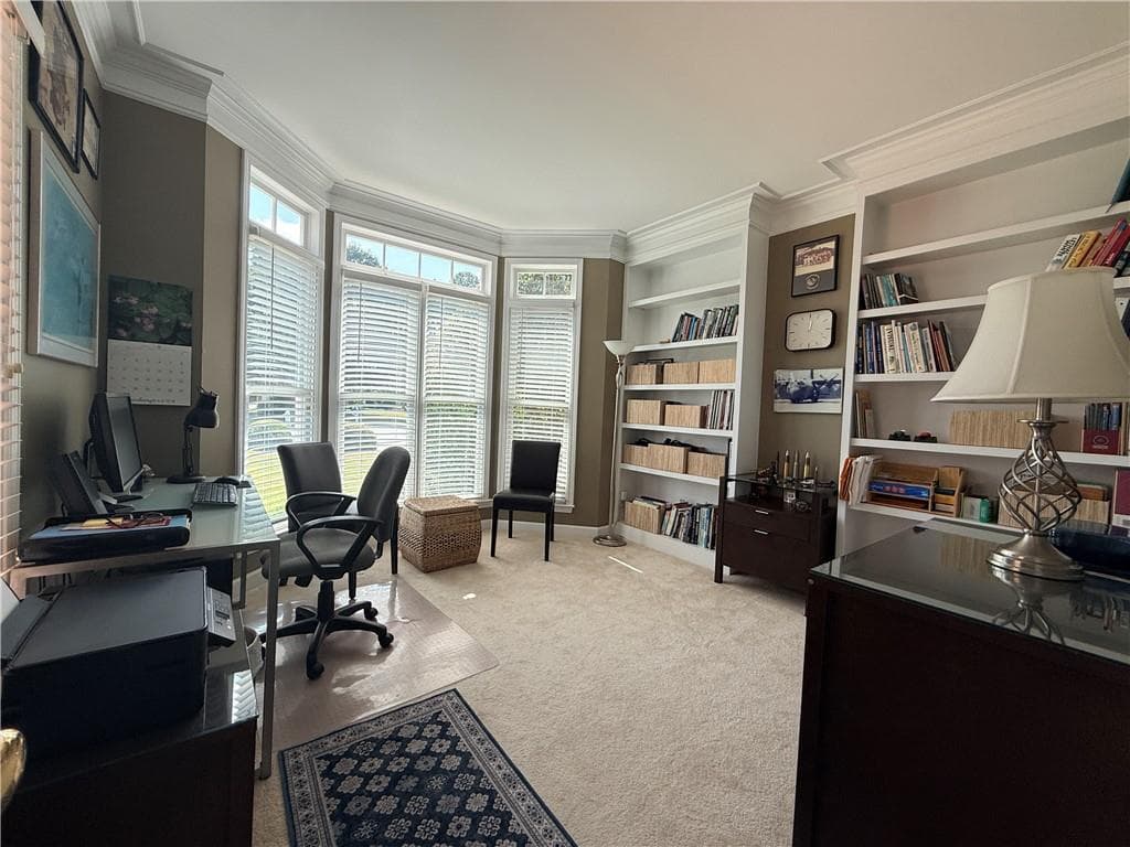 5 bedroom, 5 bathroom, 4,249 sq ft single family residence under contract at 2667 Dunhaven Court, Snellville, GA 30078 — photo 5