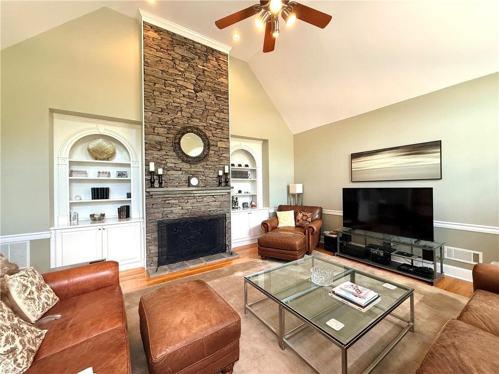5 bedroom, 5 bathroom, 4,249 sq ft single family residence under contract at 2667 Dunhaven Court, Snellville, GA 30078 — photo 10