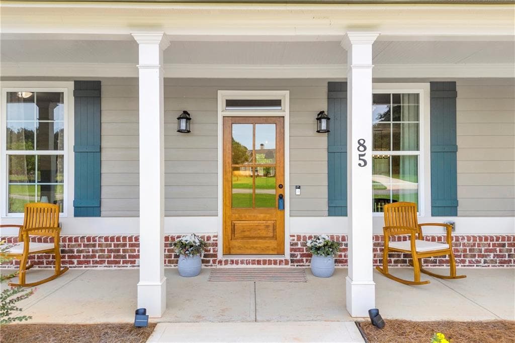 4 bedroom, 3 bathroom, 2,162 sq ft single family residence for sale at 85 Woodfin Way, Social Circle, GA 30025 — photo 2