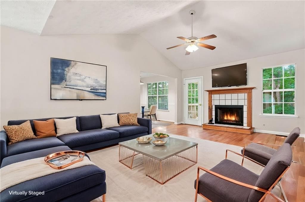 4 bedroom, 3 bathroom, 2,165 sq ft single family residence for sale at 6715 Dogwood Point Lane, Tucker, GA 30084 — photo 6