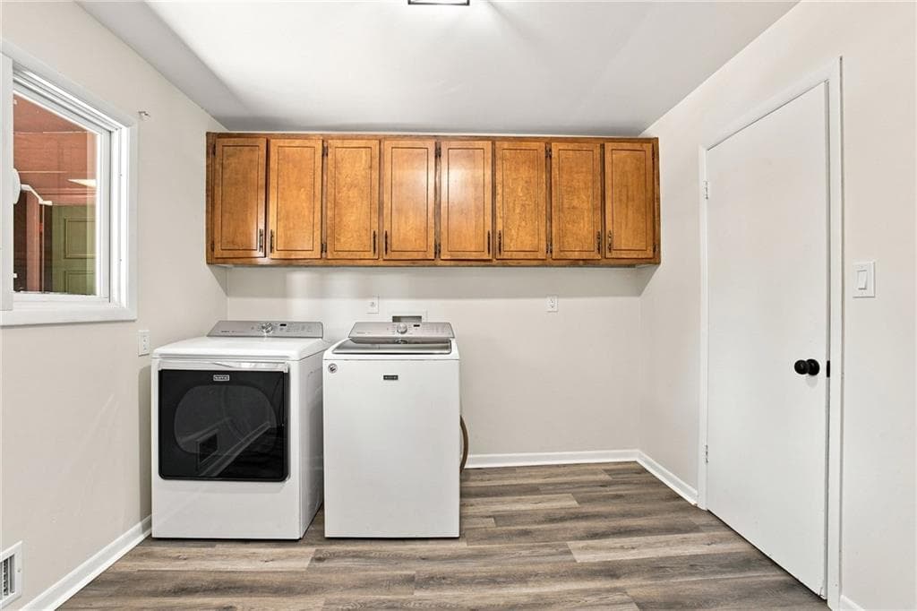 5 bedroom, 3 bathroom, 3,331 sq ft single family residence for sale at 2670 S Hudlow Court, Tucker, GA 30084 — photo 10