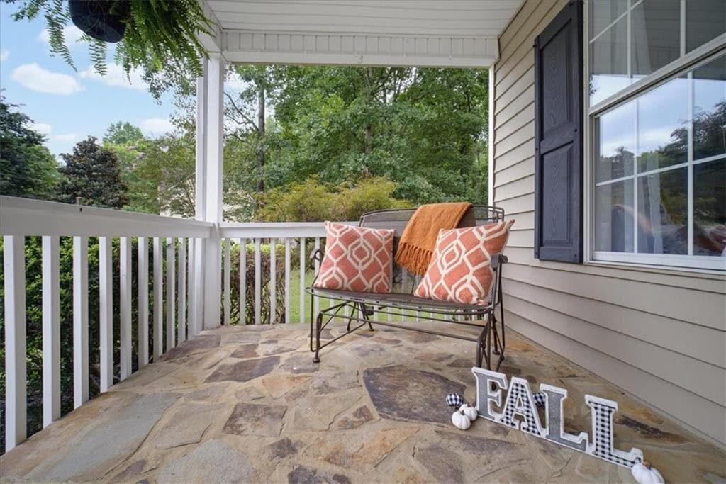 4 bedroom, 3 bathroom, 2,530 sq ft single family residence for sale at 7425 Hickory Bluff Drive, Cumming, GA 30040 — photo 5