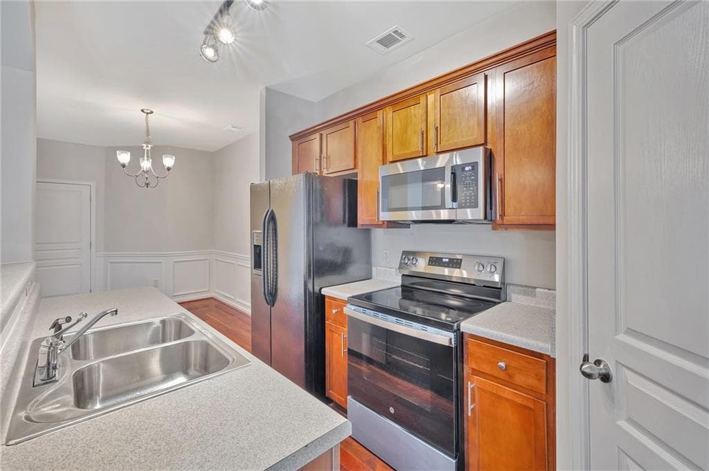 3 bedroom, 3 bathroom, 1,728 sq ft townhouse for rent at 2187 Oakland Grove Place, Lawrenceville, GA 30044 for $2,200 a month — photo 8