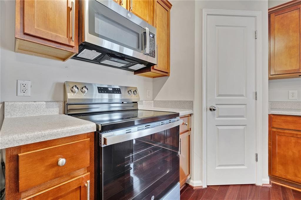 3 bedroom, 3 bathroom, 1,728 sq ft townhouse for rent at 2187 Oakland Grove Place, Lawrenceville, GA 30044 for $2,200 a month — photo 10