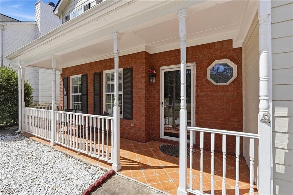 4 bedroom, 3 bathroom, 1,693 sq ft single family residence for sale at 4643 Noah Overlook, Acworth, GA 30101 — photo 3