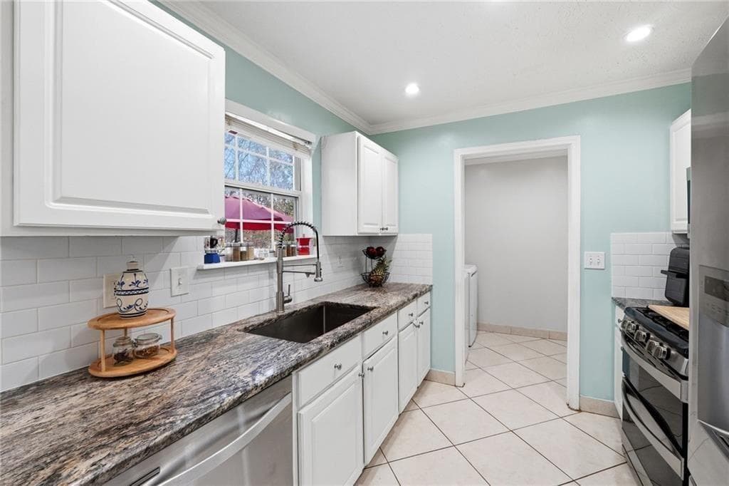 4 bedroom, 3 bathroom, 1,693 sq ft single family residence for sale at 4643 Noah Overlook, Acworth, GA 30101 — photo 9