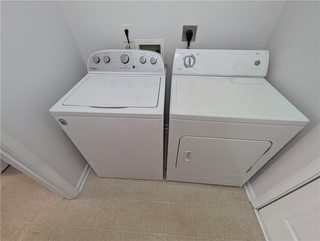 2 bedroom, 3 bathroom, 1,814 sq ft townhouse for sale at 2150 Lenox Avenue, Decatur, GA 30035 — photo 9