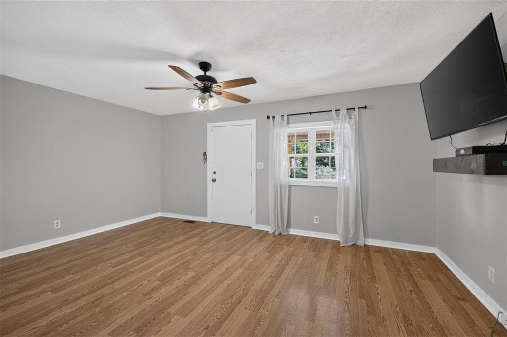 3 bedroom, 1 bathroom, 1,120 sq ft single family residence for sale at 266 Pleasant Hill Church Road, Winder, GA 30680 — photo 3