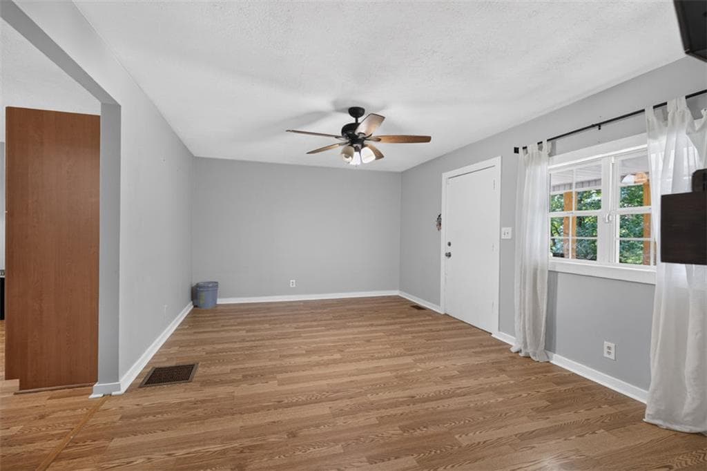 3 bedroom, 1 bathroom, 1,120 sq ft single family residence for sale at 266 Pleasant Hill Church Road, Winder, GA 30680 — photo 4