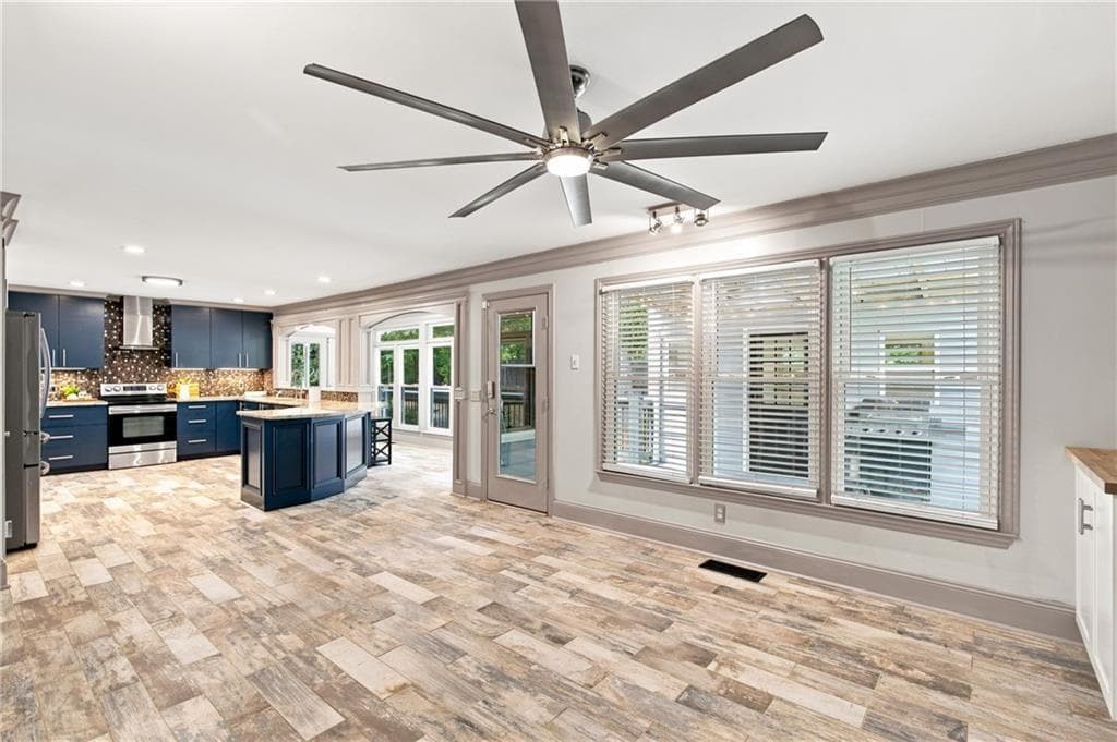 4 bedroom, 4 bathroom, 3,446 sq ft single family residence for rent at 2069 Ursuline Way, Acworth, GA 30101 for $3,600 a month — photo 8