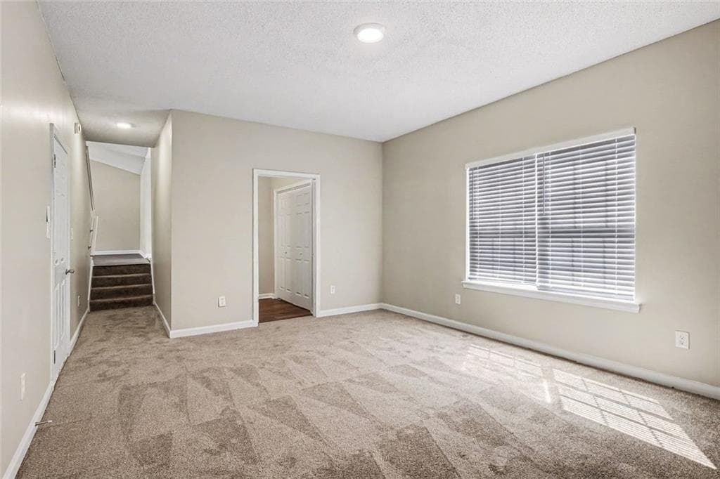 3 bedroom, 3 bathroom, 1,441 sq ft single family residence under contract at 7471 Chads Circle, Jonesboro, GA 30236 — photo 8