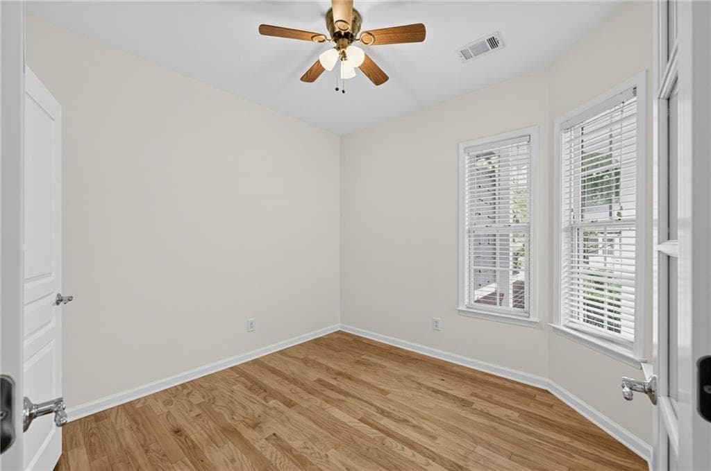 2 bedroom, 2 bathroom, 1,565 sq ft single family residence under contract at 6339 Black Rock Ln, Hoschton, GA 30548 — photo 5