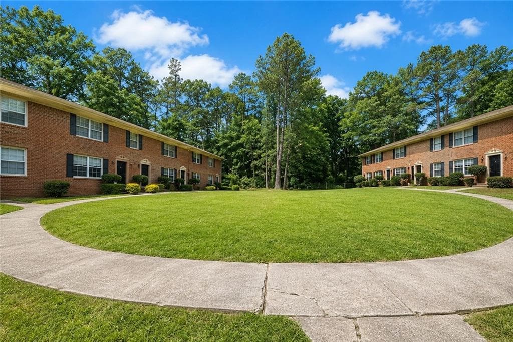 2 bedroom, 2 bathroom, 1,307 sq ft townhouse for sale at 1012 Sexton Drive 5, Stone Mountain, GA 30083 — photo 10