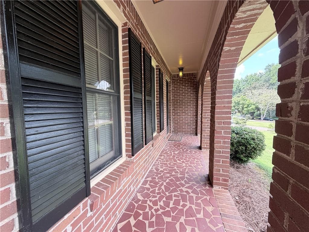 3 bedroom, 2 bathroom, 1,706 sq ft single family residence for sale at 2305 Village Drive, Covington, GA 30016 — photo 6