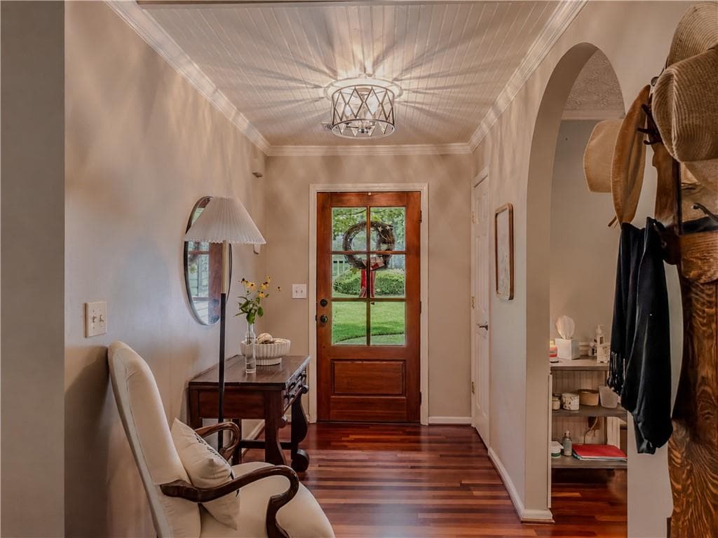 3 bedroom, 2 bathroom, 1,577 sq ft single family residence for sale at 1505 Nunnally Way, Monroe, GA 30655 — photo 3