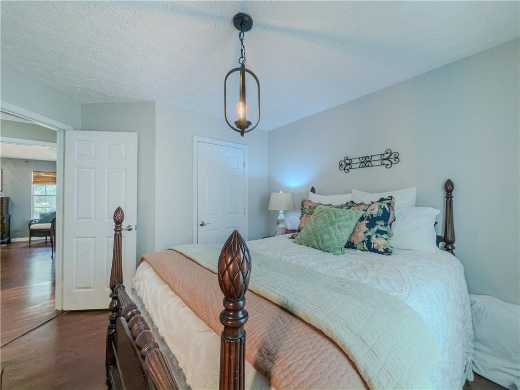 3 bedroom, 2 bathroom, 1,577 sq ft single family residence for sale at 1505 Nunnally Way, Monroe, GA 30655 — photo 9