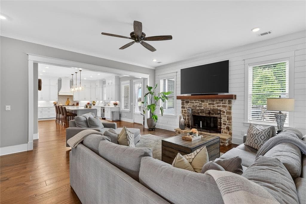 5 bedroom, 4 bathroom, 4,250 sq ft single family residence for sale at 3142 Spinnakers Reach View, Marietta, GA 30064 — photo 3