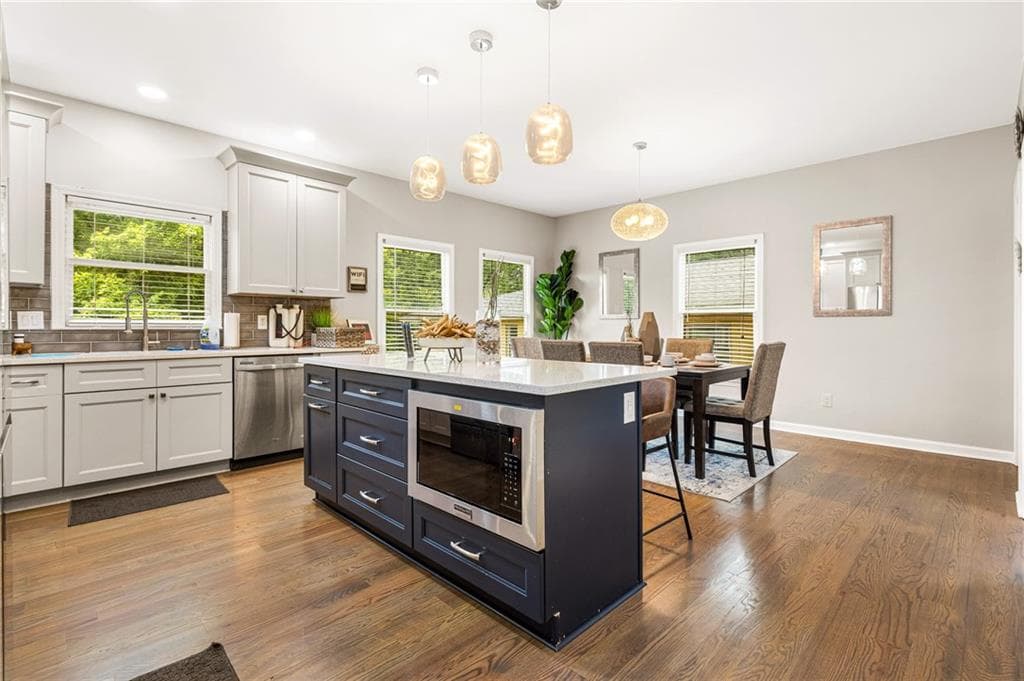4 bedroom, 4 bathroom, 1,910 sq ft townhouse for sale at 573 Ira Street, Atlanta, GA 30312 — photo 3
