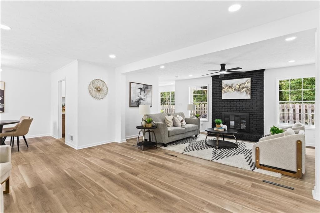 3 bedroom, 2 bathroom, 1,556 sq ft single family residence under contract at 4607 Bexley Dr, Stone Mountain, GA 30083 — photo 8