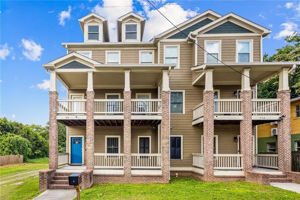 4 bedroom, 4 bathroom, 1,910 sq ft townhouse for sale at 575 Ira Street, Atlanta, GA 30312